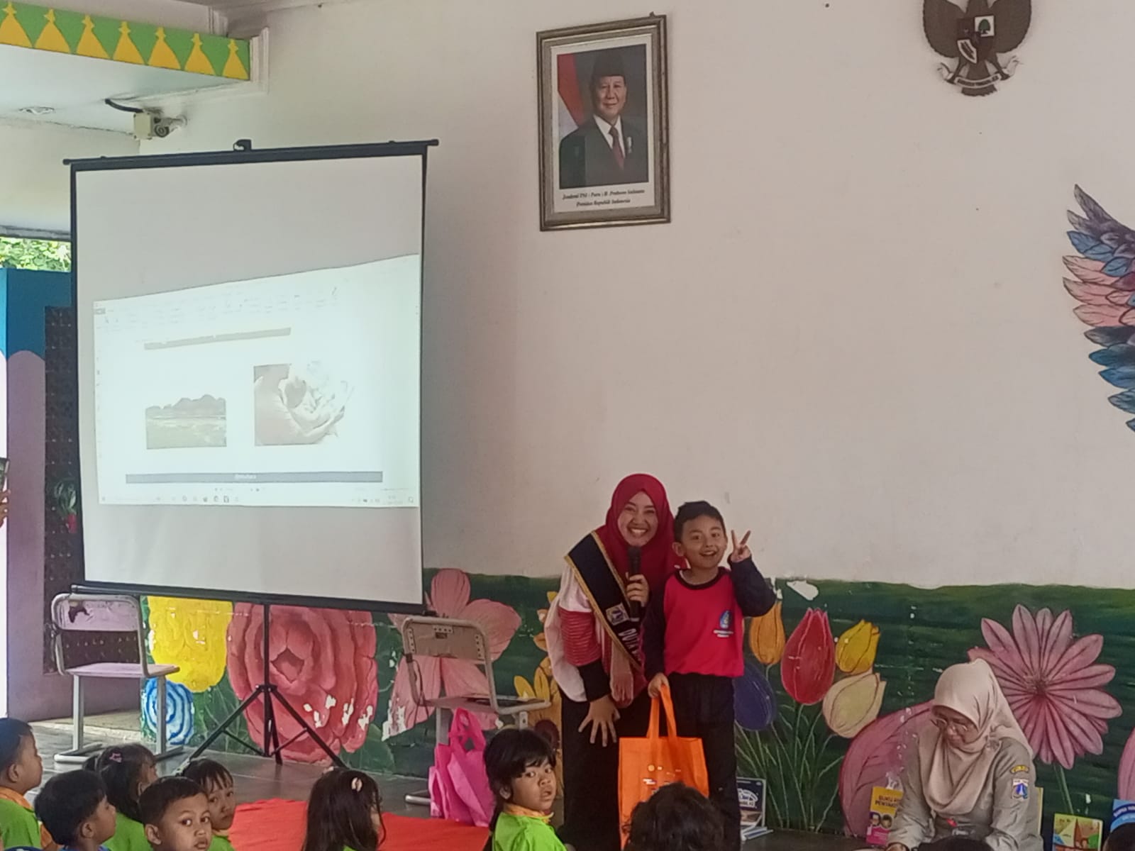 Belia (Bekal Literasi Ibu Dan Anak) Bersama Duta Baca Jakarta Timur Di RPTRA Kampung Pulo Asri